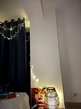 Ella_Charm's cam snapshot