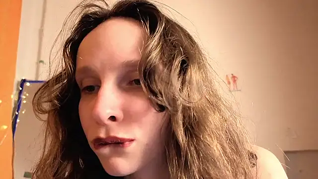 MikkyMoony's cam snapshot