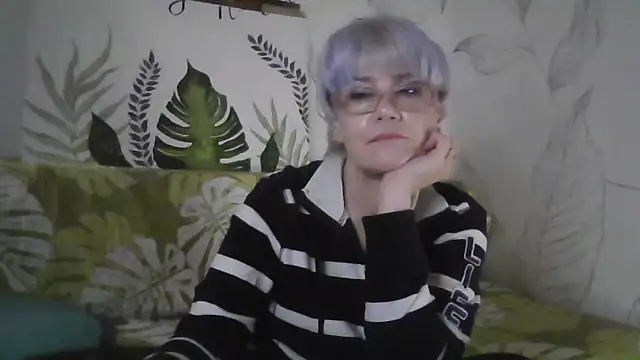 Catty_Lady's cam snapshot