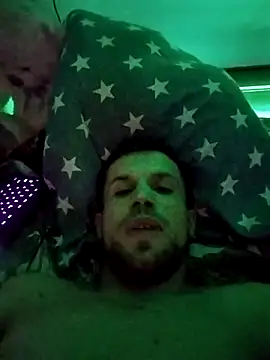 Bosik23 live sex cam