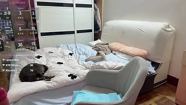 yueyue-888's cam snapshot