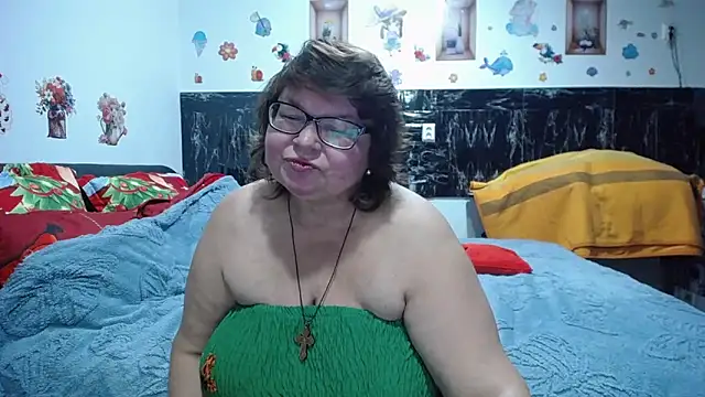 SweetMommaX's cam snapshot