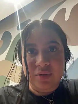 Pretty_Isadora live sex cam