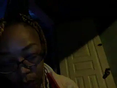 Ladyzee25's cam snapshot