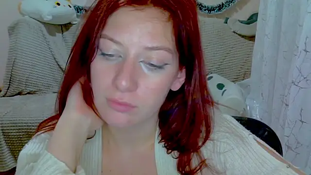 Lily_Ember's cam snapshot