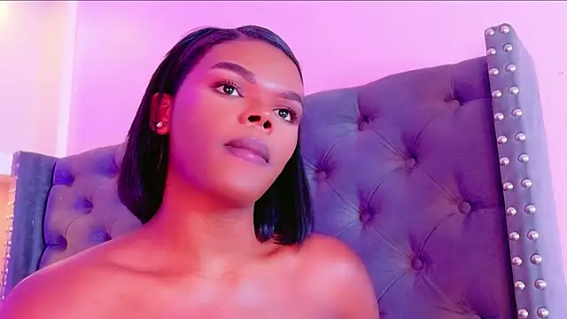 CamiEstrada live sex cam