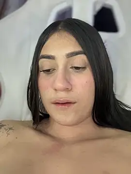 isabela_l's cam snapshot