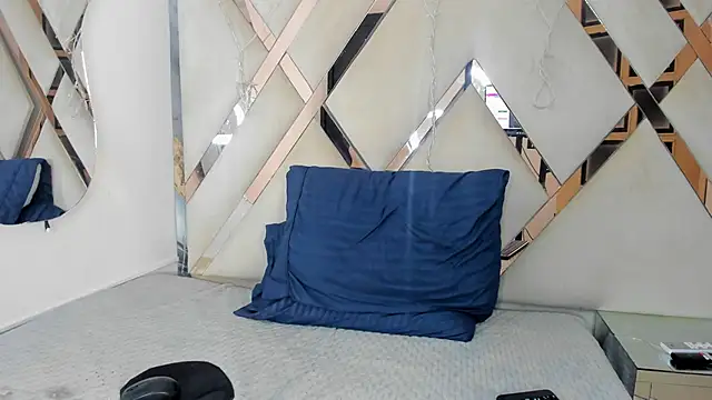 Ladymadinght's cam snapshot