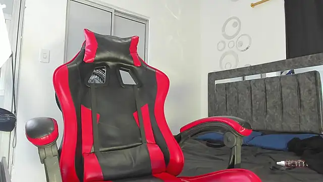 Maximiliano_Khalil live sex cam