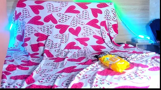 akamilasweetcm101's cam snapshot