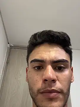 liam_genner_ live sex cam