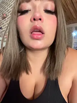 CharlotteMillers live sex cam