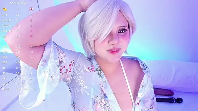 NanaOsaky live sex cam