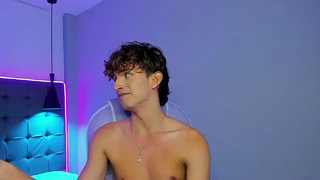 NicolasFerrer18 live sex cam