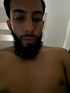 Zyan_Moratto live sex cam