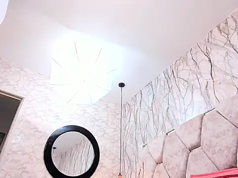 SPICY_BRIANNA's cam snapshot