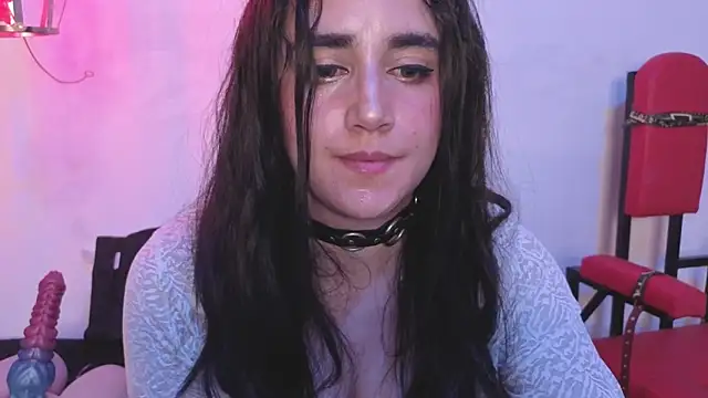 elowen_halley1's cam snapshot