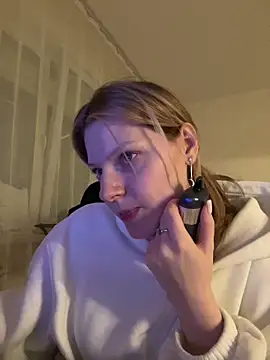 MaryHiggins live sex cam