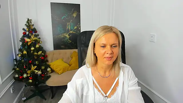 AgathaKlouin's cam snapshot