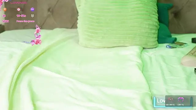 Pretty_Lia_'s cam snapshot