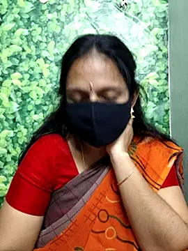 Queen-Neha's cam snapshot