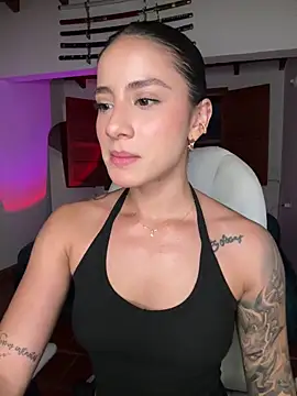 Ale_Lewis live sex cam