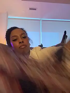 Your_Paris live sex cam