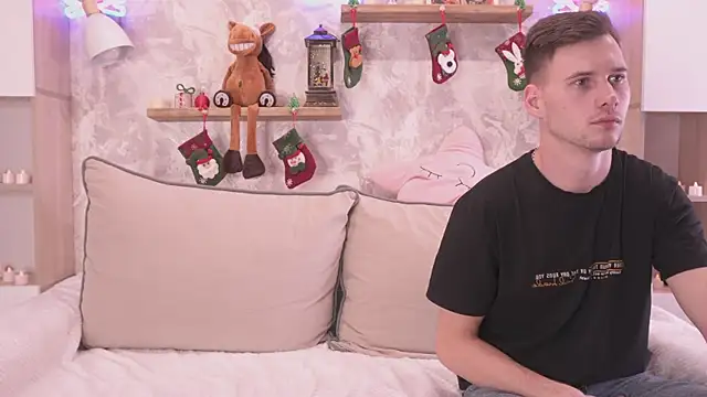 PashaAndMila live sex cam