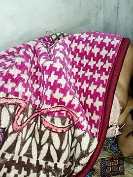 V_HOT_CUTE's cam snapshot