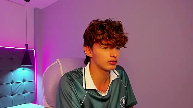 NicolasFerrer18 live sex cam