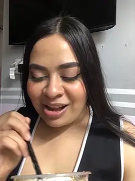 Monserratt_J's cam snapshot