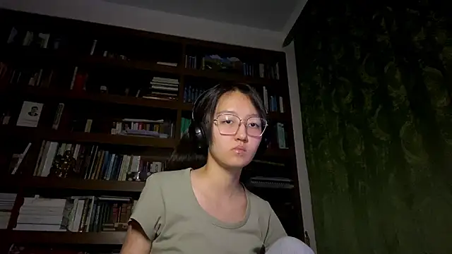 LinaClous's cam snapshot