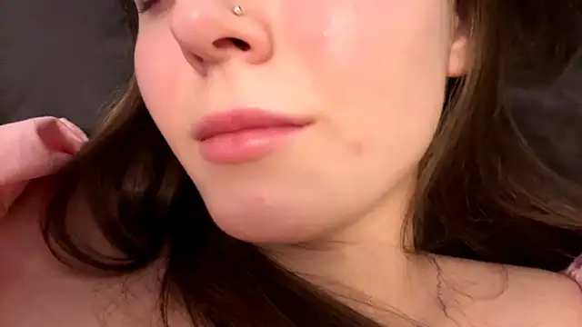 Adel_strongwoman live sex cam