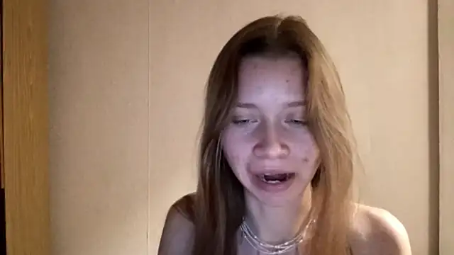 Aura_skyei's cam snapshot