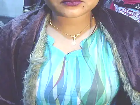 Nusrat_Faria07's cam snapshot