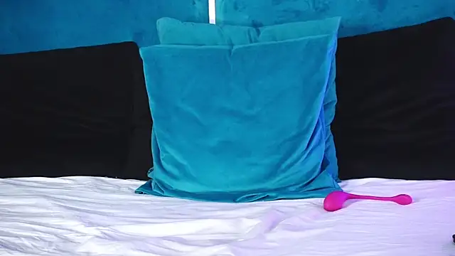 HaliaGlass's cam snapshot