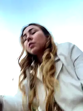 Sirel_'s cam snapshot