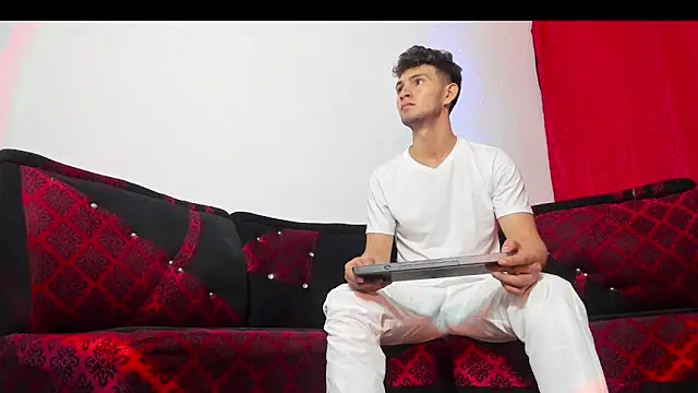 orlando_yate's cam snapshot