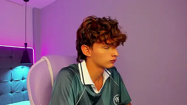 NicolasFerrer18's cam snapshot