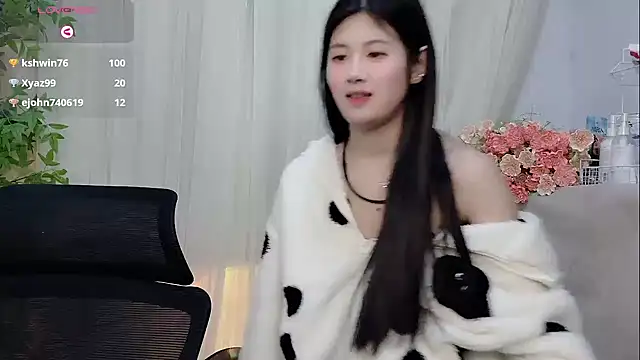 Yvonne-07's cam snapshot