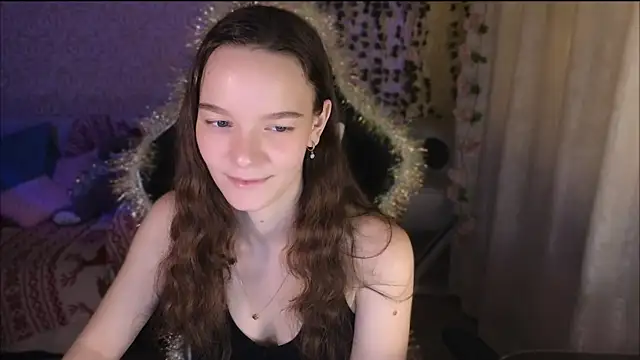 Pink__sun's cam snapshot