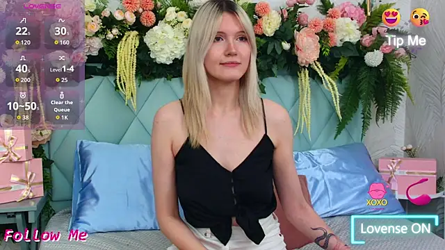 NellieLoyns's cam snapshot