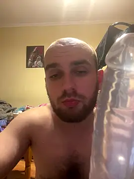 LuckyGirlfriends's cam snapshot