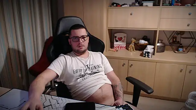 kevinnlovelly's cam snapshot