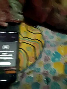 DesiHunk2255 live sex cam