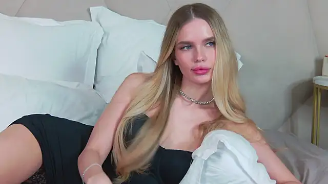 KristinaMaers live sex cam