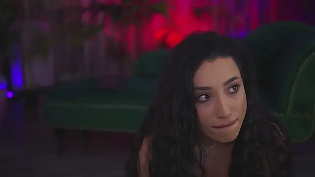 GinaValentinna's cam snapshot