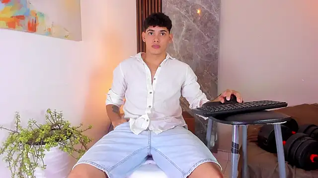 Justin_mack live sex cam