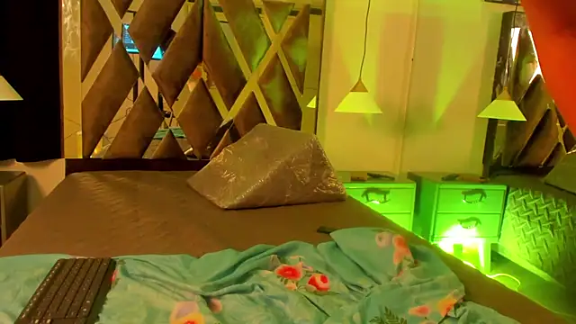 SalomeWilson's cam snapshot