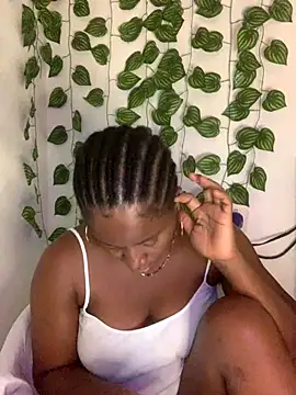 MISSMAYMADMYDAY's cam snapshot